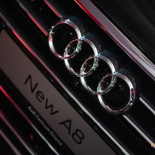 premiera-samochodu-lellek-audi-a8-14